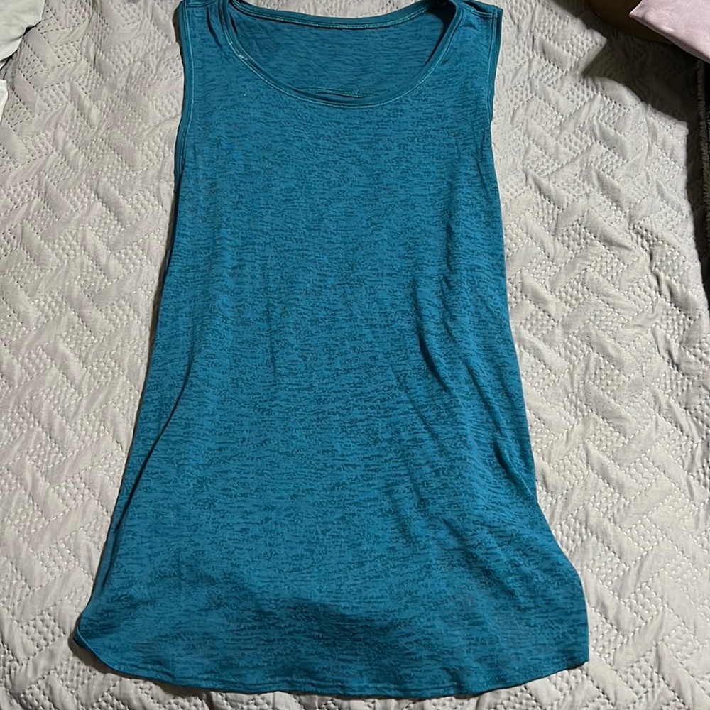 Lululemon tank